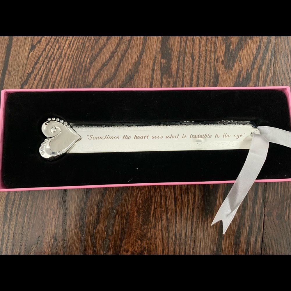 Things remembered metal heart rhinestones bookmark